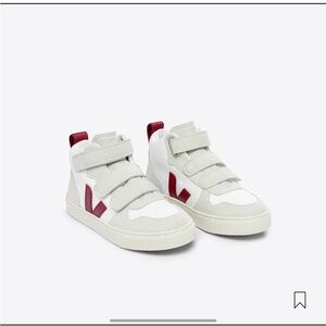 VEJA MESH WHITE MARSALA